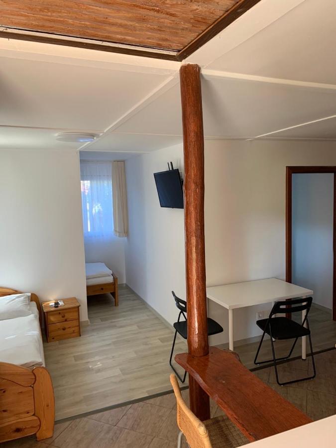 Mineral Apartman Crystal Sostofurdo Eksteriør billede